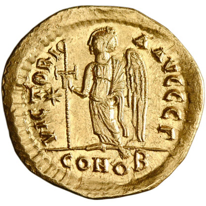 Byzantine, Justin I, gold solidus, Constantinople mint, officina _, 518-519 CE, Justin / Victory